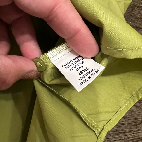 Jack in the Box Employee green button up - Picture 5 of 8